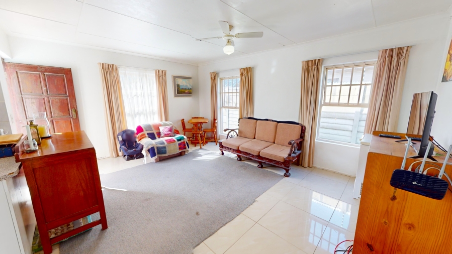 2 Bedroom Property for Sale in Strand South Western Cape